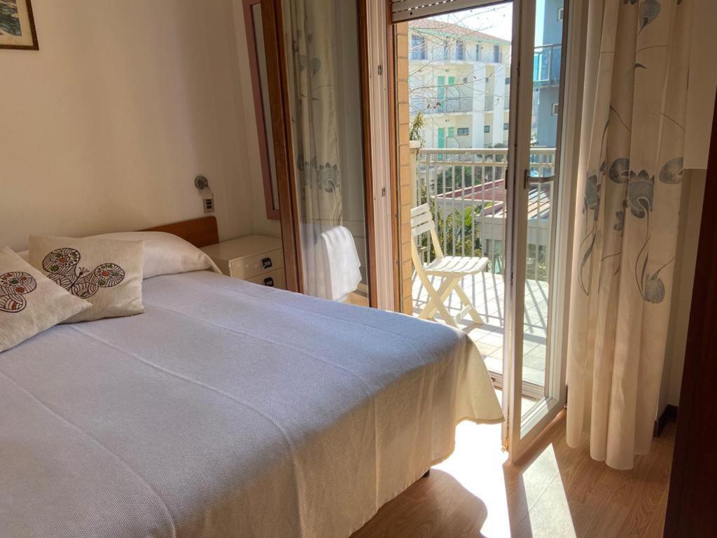 Altro Hotel Μπελάρια-Ιτζέα Μαρίνα Εξωτερικό φωτογραφία